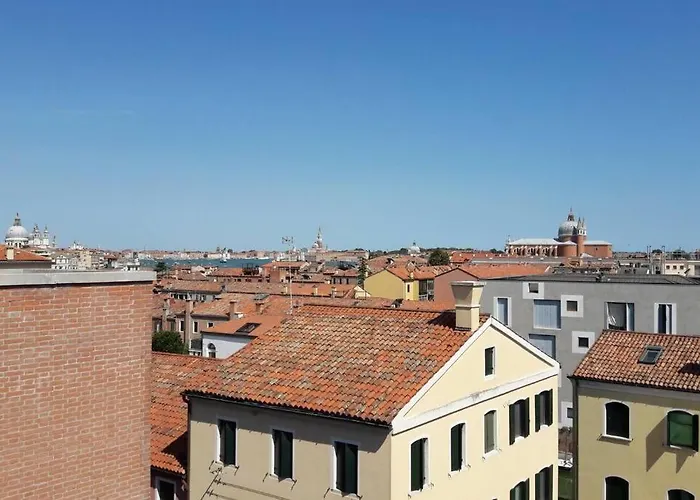 Romantic Loft In Venezia