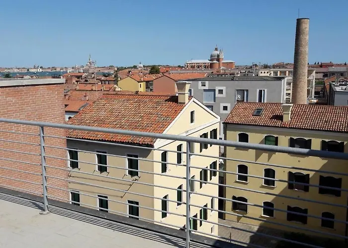 Romantic Loft In Venezia